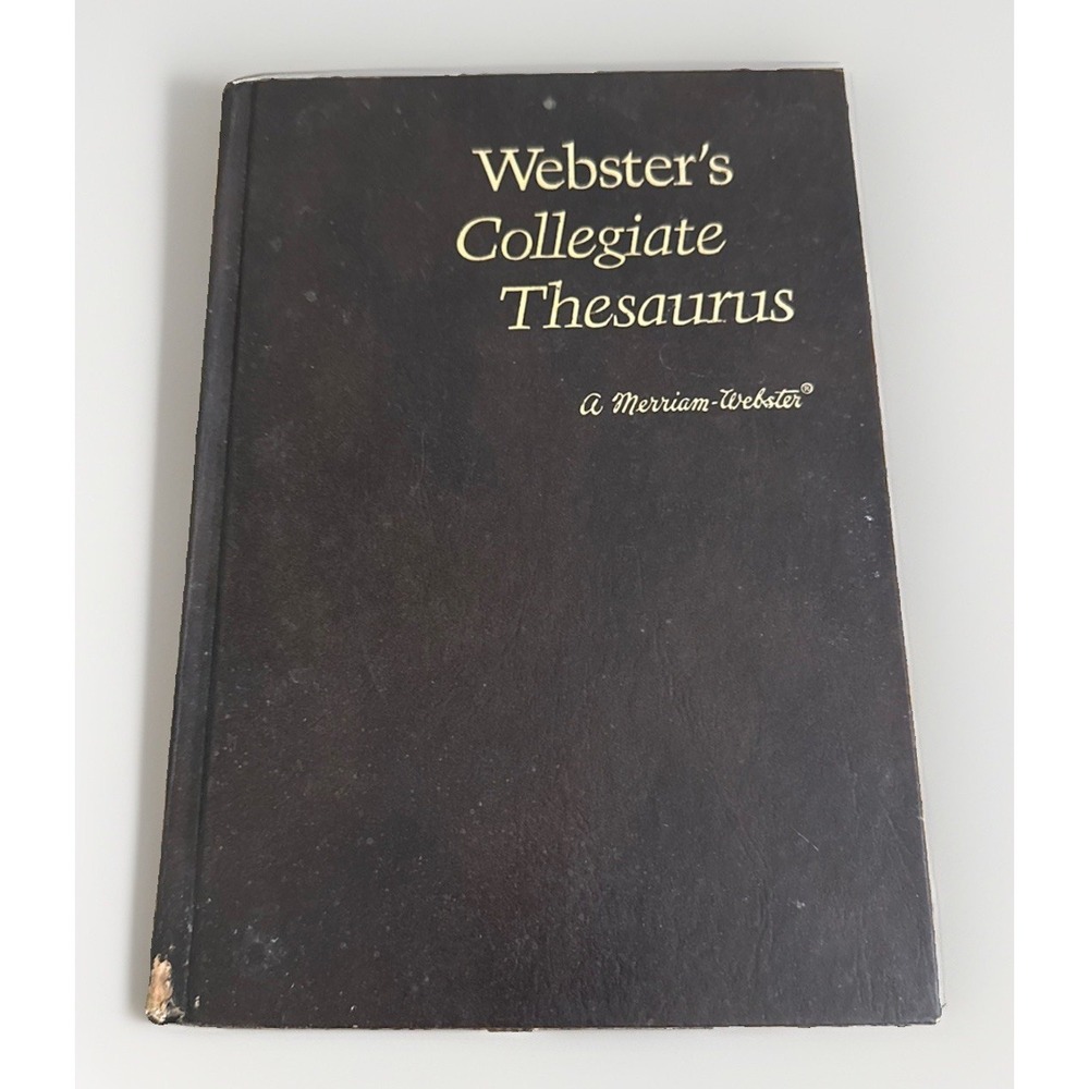 Vintage Websters Collegiate Thesaurus. A Merriam Webster Copyright 1976. Leather